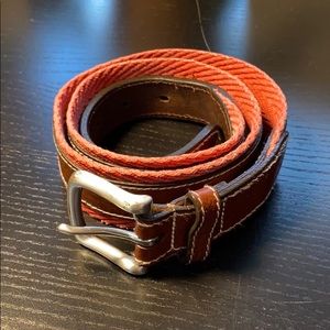 Men’s size 32 Vineyard Vines Belt